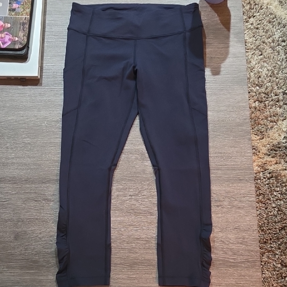 Navy Capri Leggings